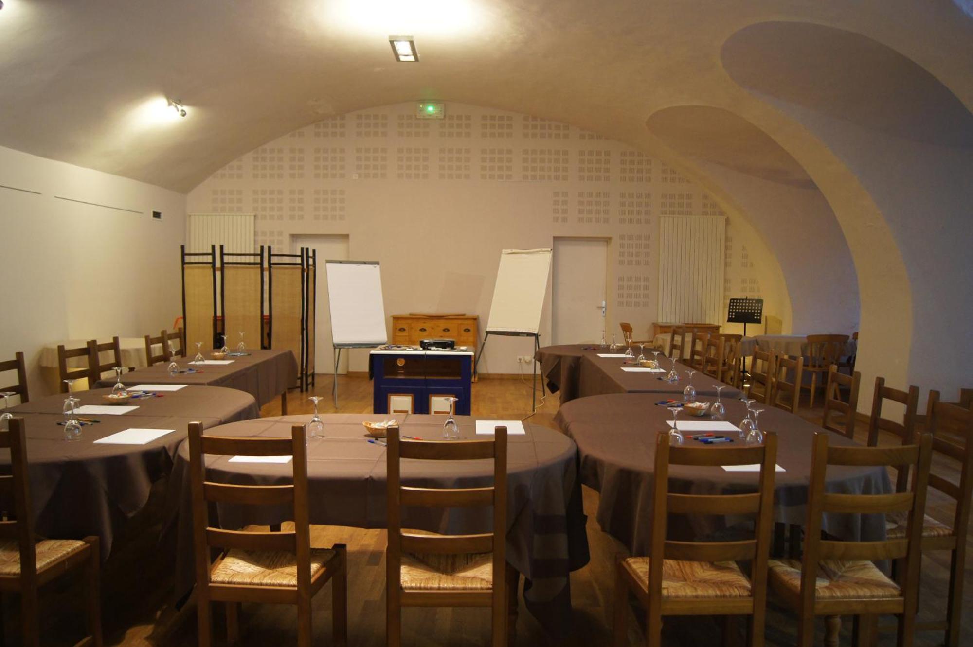 Logis Restaurant Le Domaine De L'eau Vive Hotel Largentière
