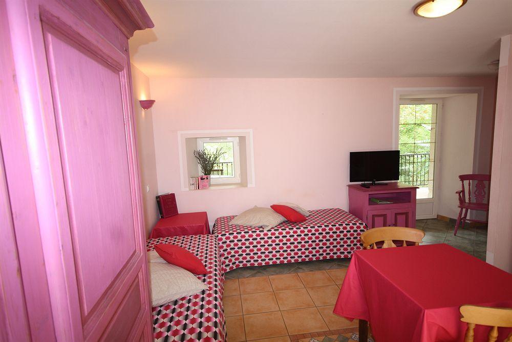 Hotel Logis Restaurant Le Domaine De L'eau Vive Largentière