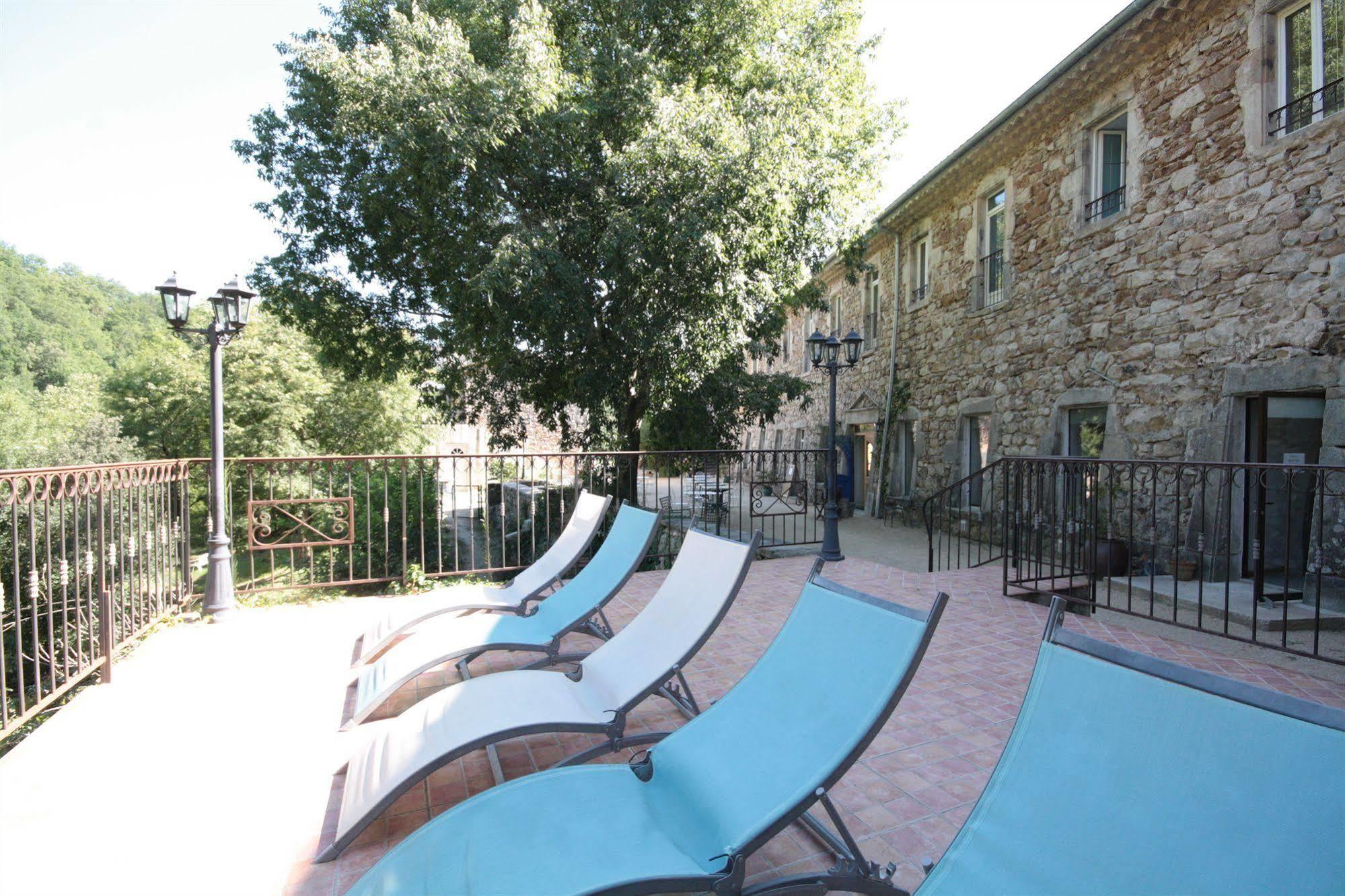 Logis Restaurant Le Domaine De L'eau Vive Hotel 3*