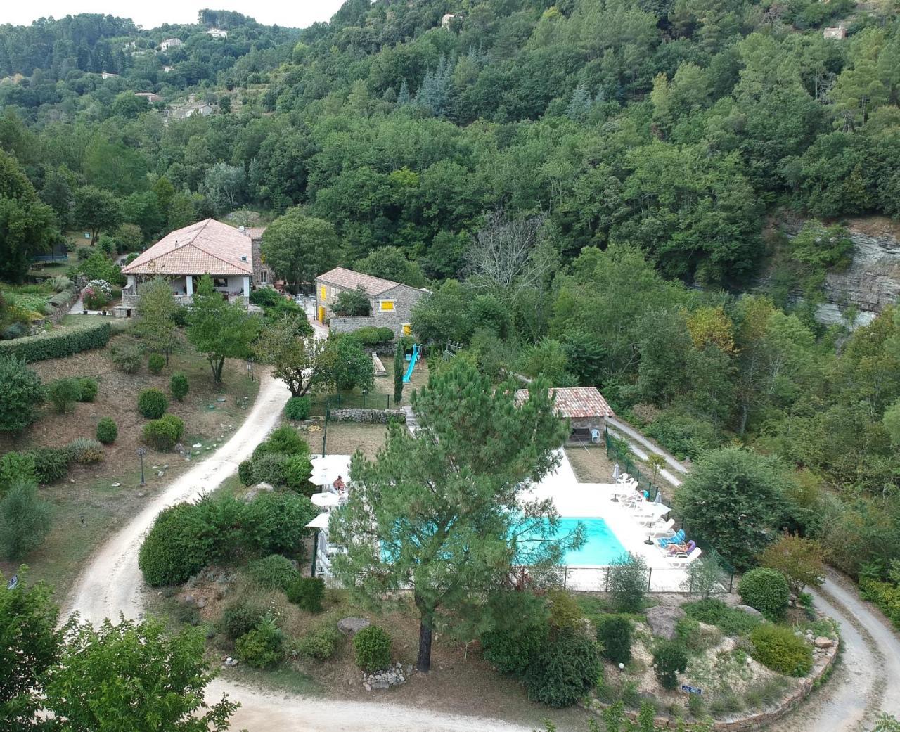 Logis Restaurant Le Domaine De L'eau Vive Hotel